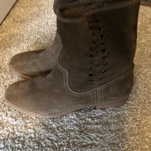 Steve Madden boots